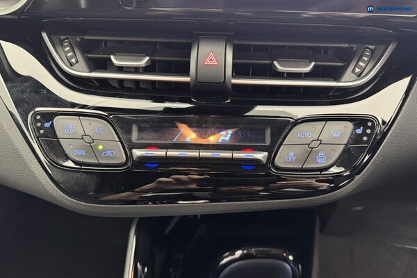 Used Toyota C-HR 2023 for sale - 76028364: Photo 24