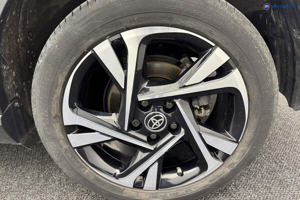 Used Toyota C-HR 2023 for sale - 76028364: Photo 45