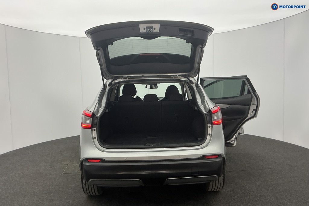 Used Nissan Qashqai 2017 for sale - 77354879: Photo 12