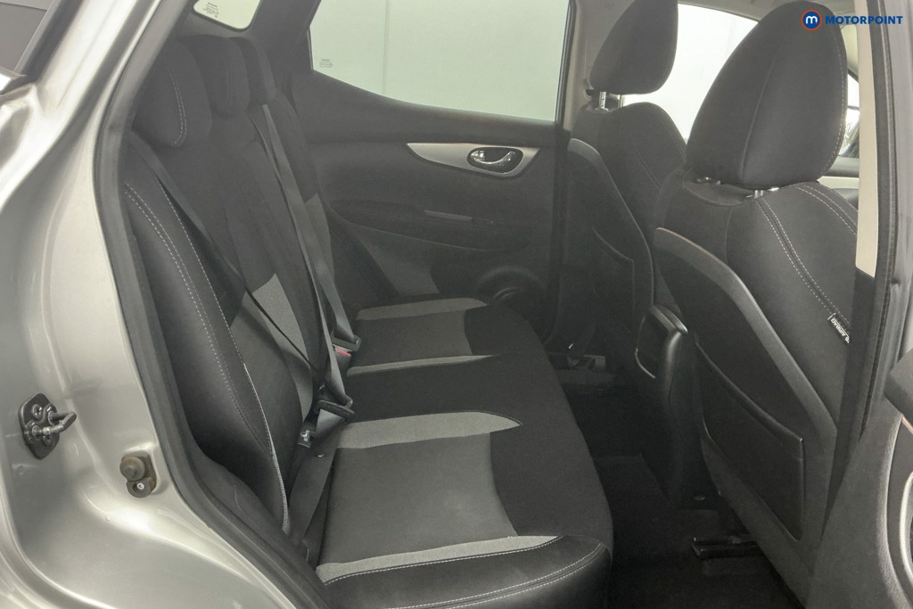 Used Nissan Qashqai 2017 for sale - 77354879: Photo 14