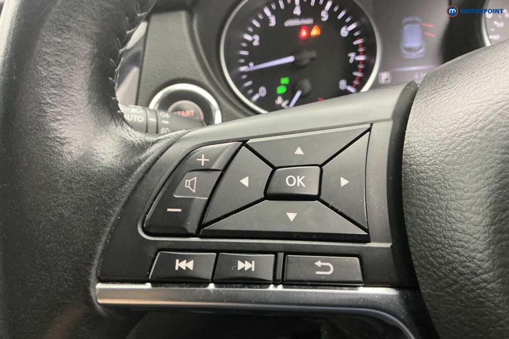 Used Nissan Qashqai 2017 for sale - 77354879: Photo 33