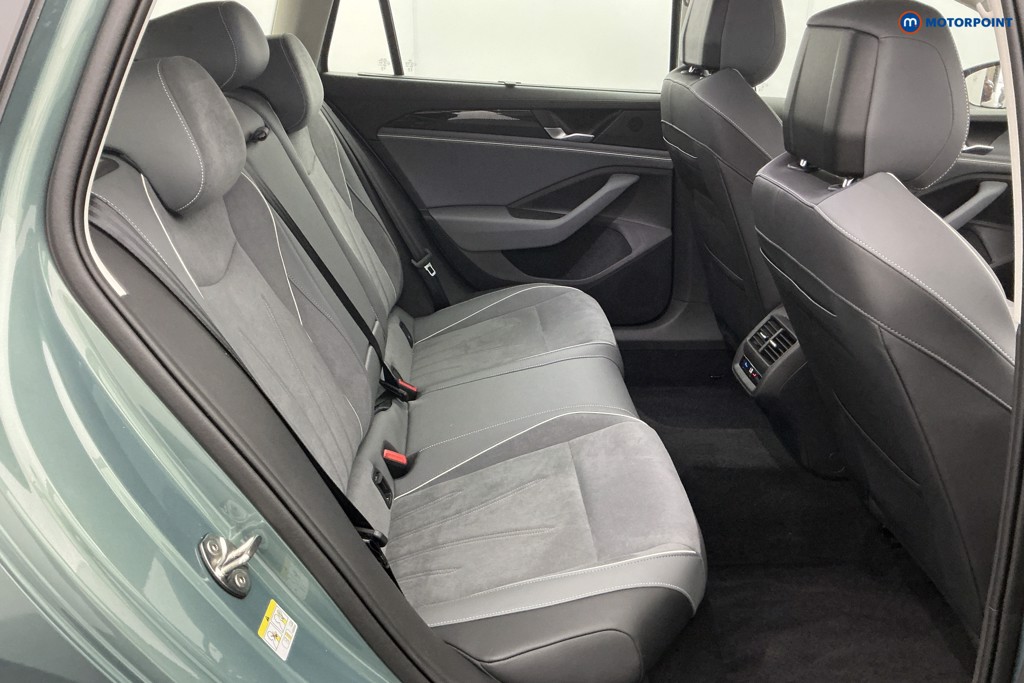 Used Volkswagen Passat 2025 for sale - 78028882: Photo 14