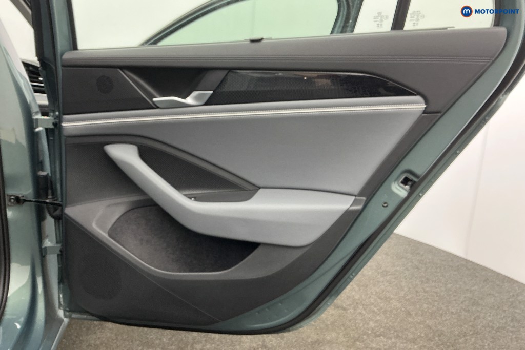 Used Volkswagen Passat 2025 for sale - 78028882: Photo 41