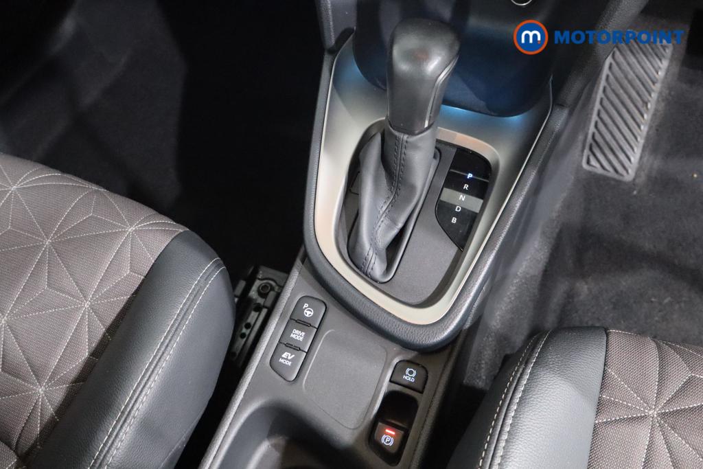 Used Toyota Yaris Cross 2022 for sale - 76890087: Photo 12