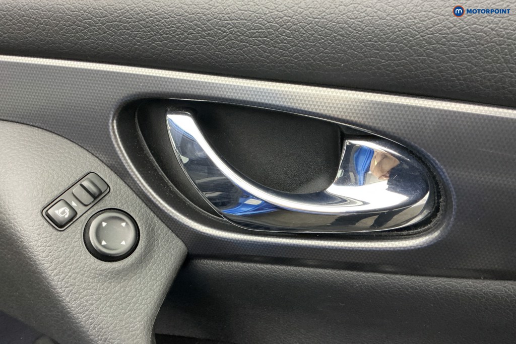 Used Nissan Qashqai 2018 for sale - 78081792: Photo 38