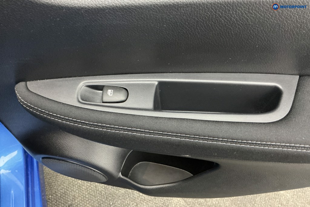 Used Nissan Qashqai 2018 for sale - 78081792: Photo 40