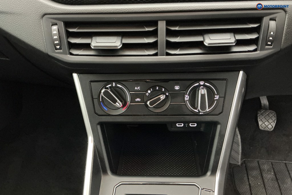 Used Volkswagen Polo 2024 for sale - 77171174: Photo 29