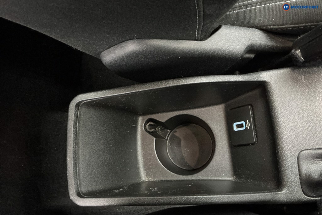 Used Ford Fiesta 2019 for sale - 77981375: Photo 24