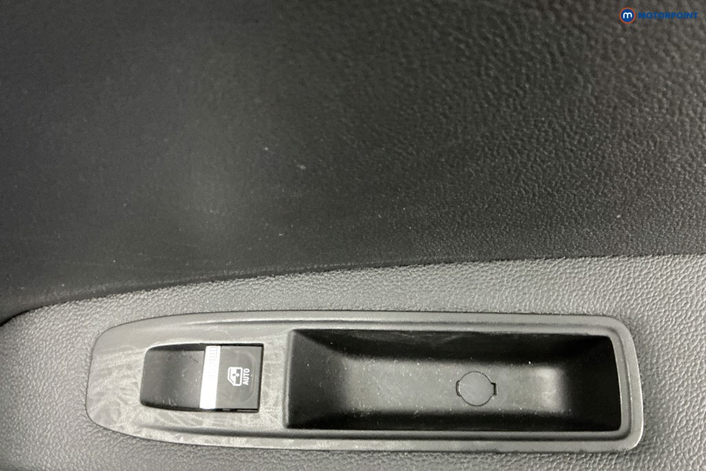 Used Renault Captur 2024 for sale - 77545962: Photo 34