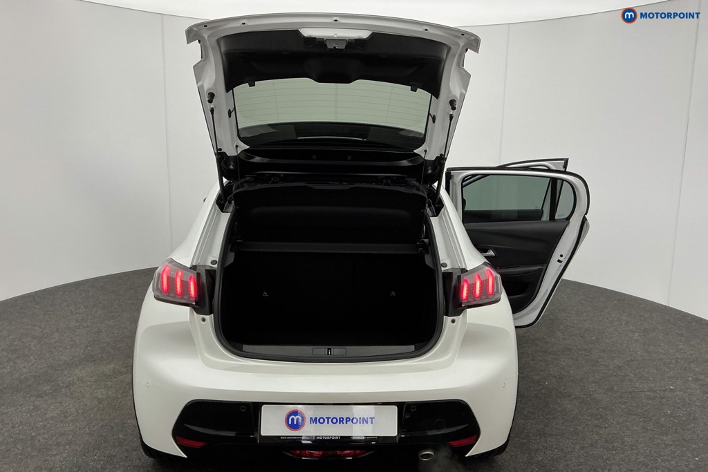 Used Peugeot 208 2021 for sale - 76972250: Photo 11