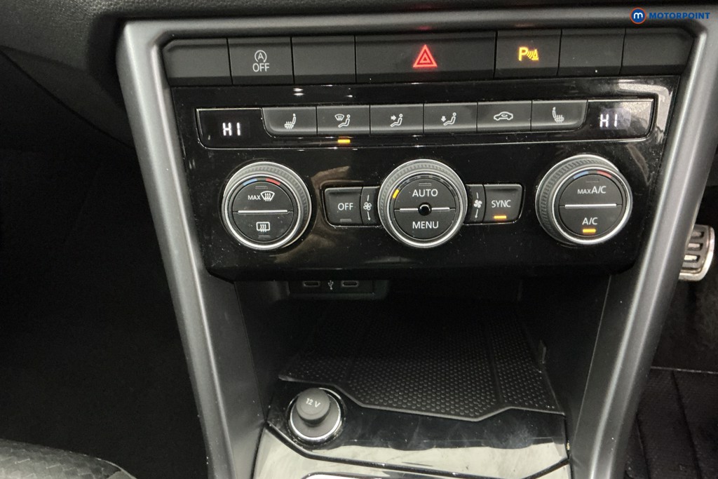 Used Volkswagen T-Roc 2021 for sale - 76889977: Photo 24