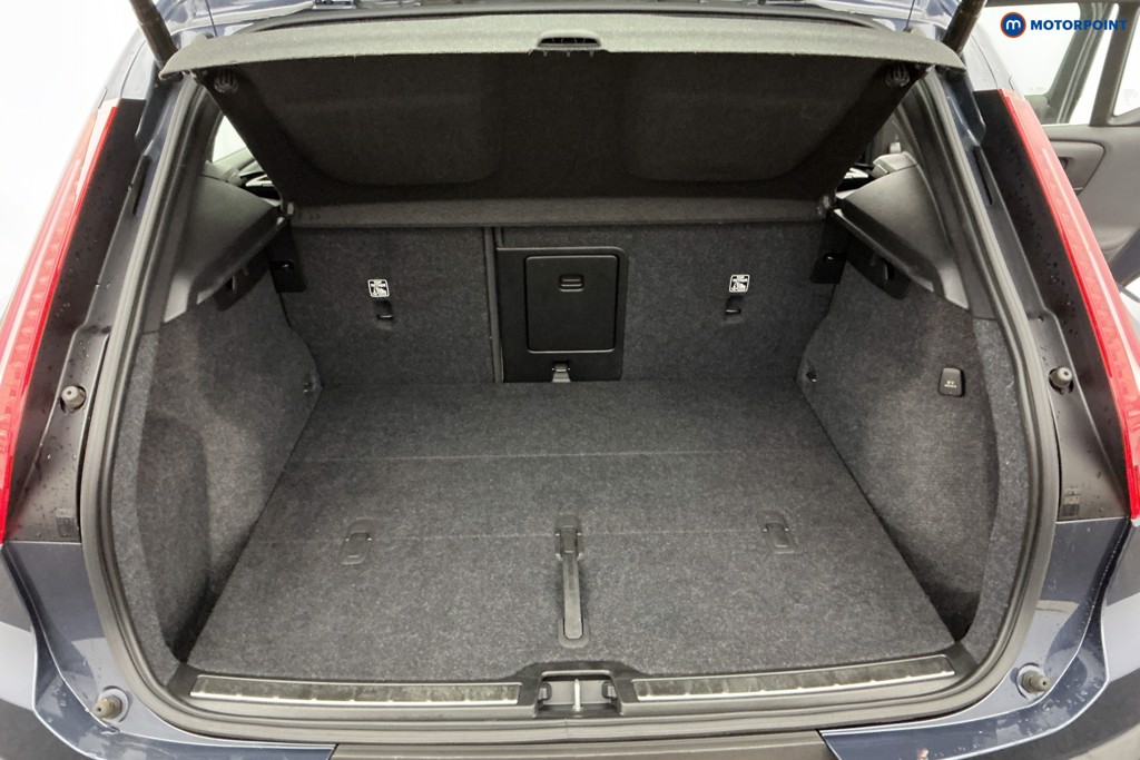 Used Volvo XC40 2021 for sale - 77026113: Photo 12