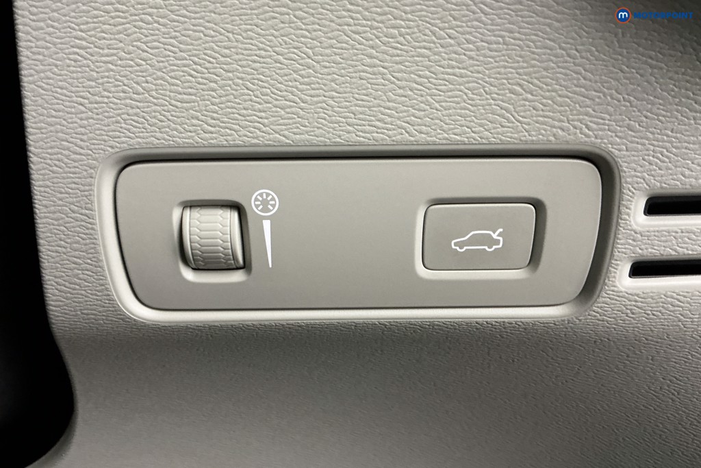 Used Volvo XC40 2021 for sale - 77026113: Photo 31