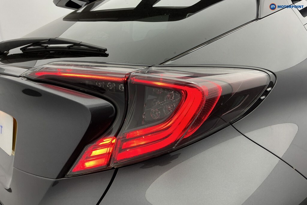 Used Toyota C-HR 2019 for sale - 77617289: Photo 40