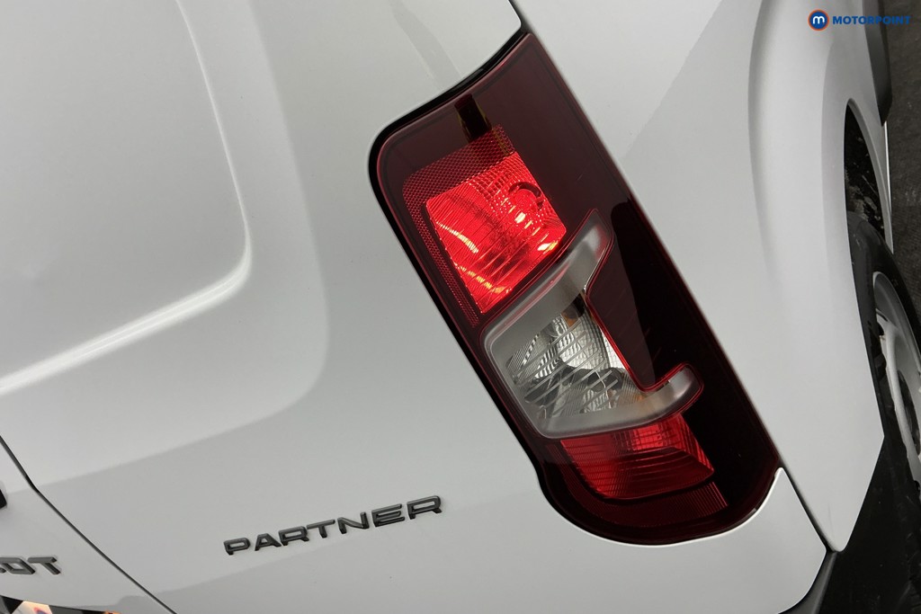 Used Peugeot Partner 2024 for sale - 77136567: Photo 32