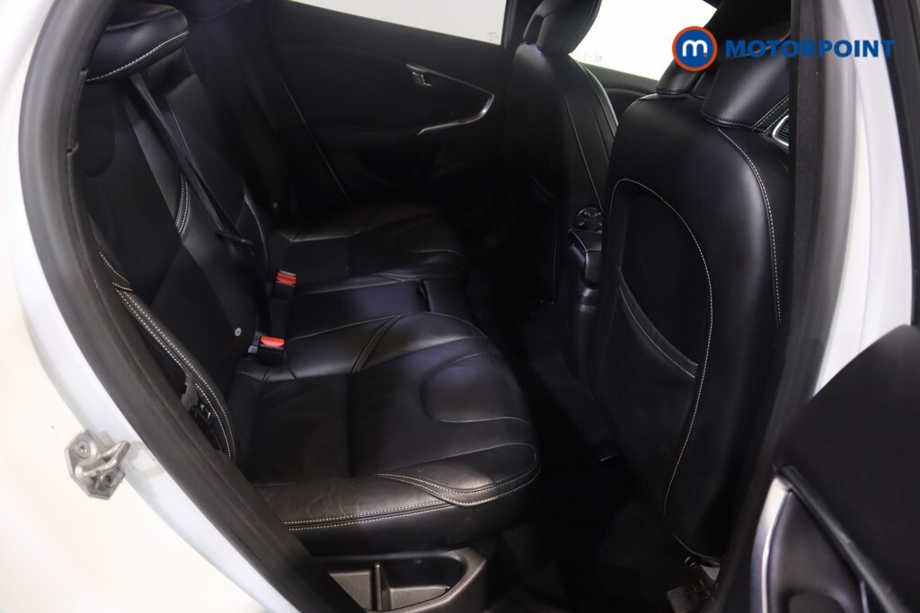 Used Volvo V40 2018 for sale - 77979634: Photo 15