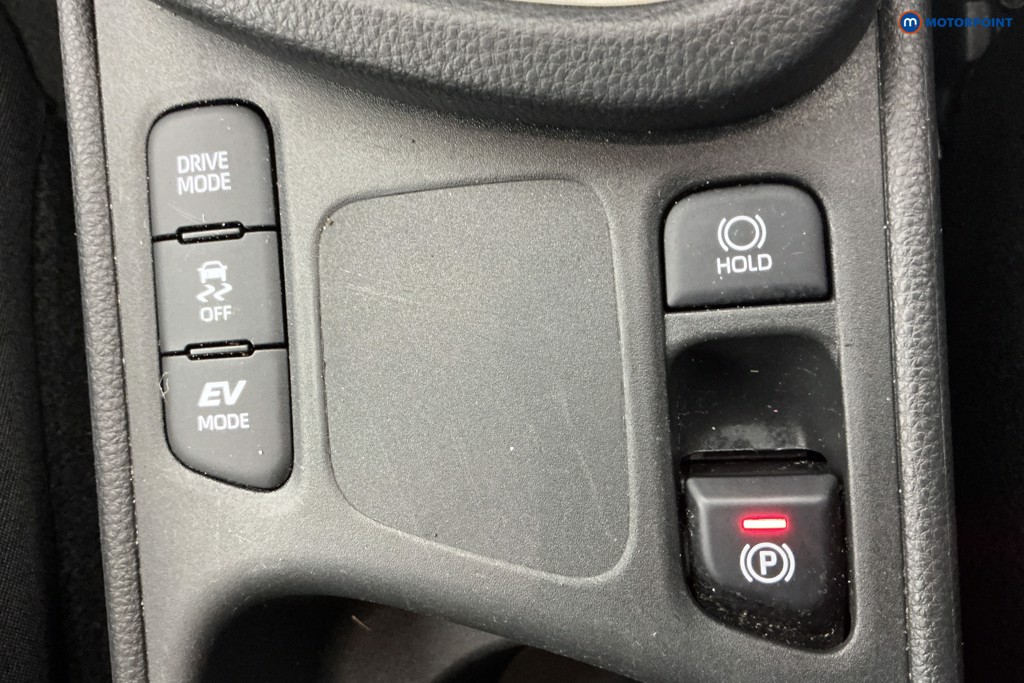 Used Toyota Yaris Cross 2024 for sale - 77665864: Photo 23