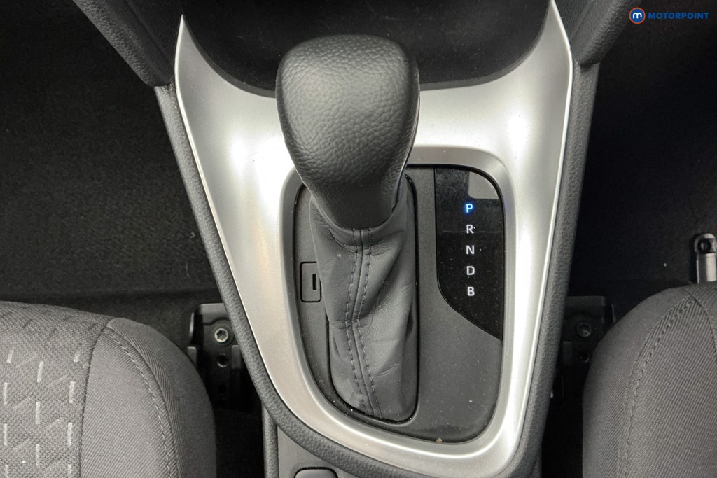 Used Toyota Yaris Cross 2024 for sale - 77665864: Photo 24