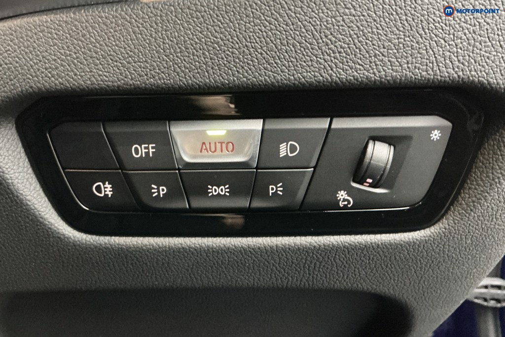 Used BMW 3 Series 2024 for sale - 77112514: Photo 32