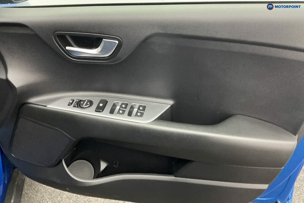 Used Kia Stonic 2022 for sale - 76710294: Photo 31