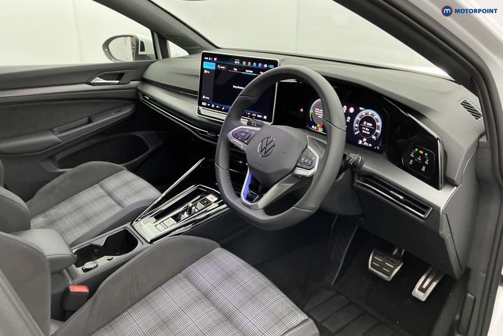 Used Volkswagen Golf 2024 for sale - 77519877: Photo 17