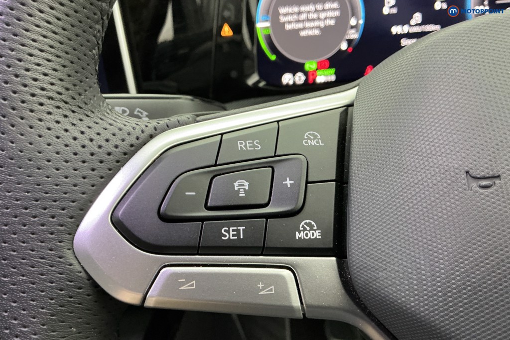 Used Volkswagen Golf 2024 for sale - 77519877: Photo 31