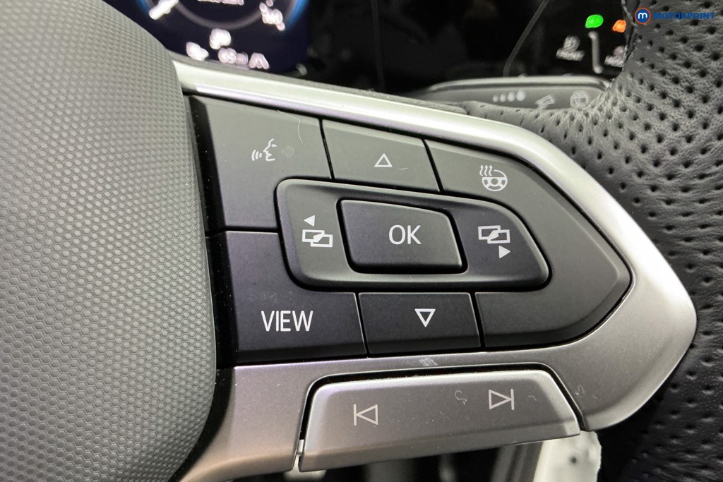 Used Volkswagen Golf 2024 for sale - 77519877: Photo 32