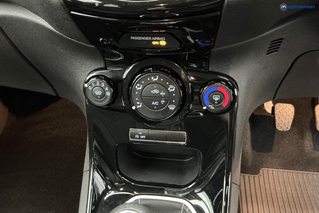 Used Ford Fiesta 2017 for sale - 78199544: Photo 24