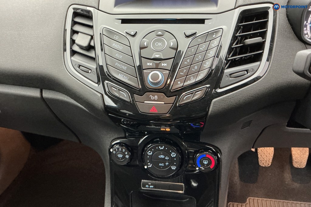 Used Ford Fiesta 2017 for sale - 78199544: Photo 25