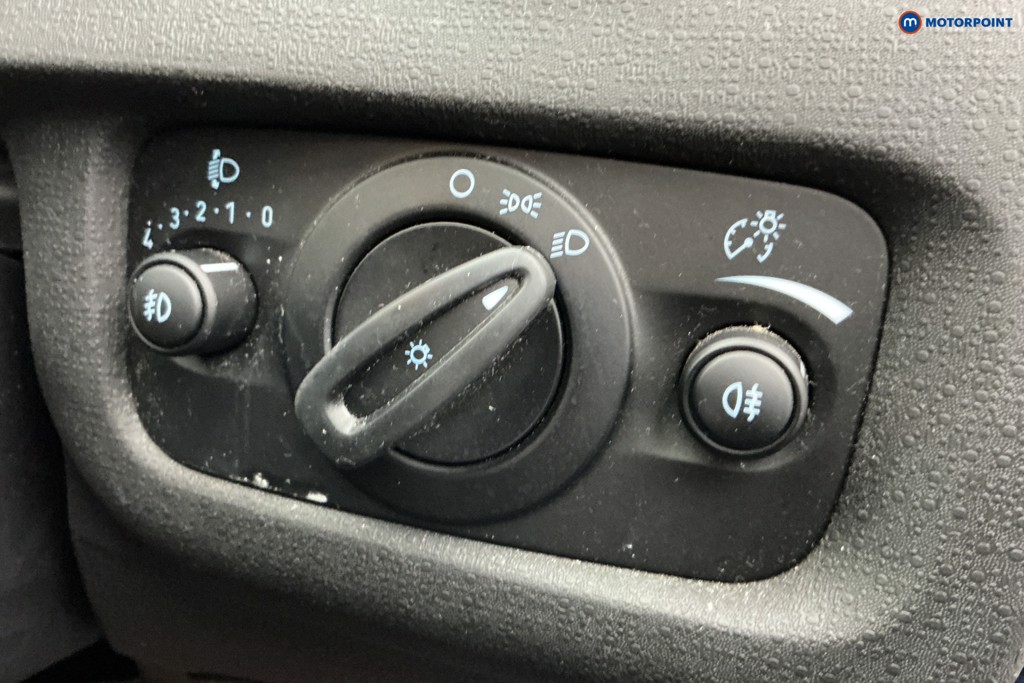 Used Ford Fiesta 2017 for sale - 78199544: Photo 32