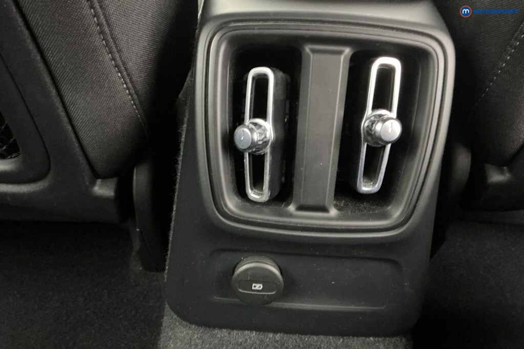 Used Volvo XC40 2022 for sale - 76355759: Photo 17