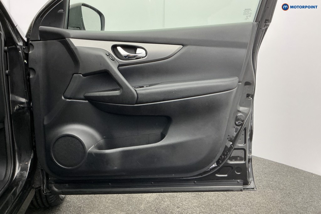 Used Nissan Qashqai 2018 for sale - 77545967: Photo 33