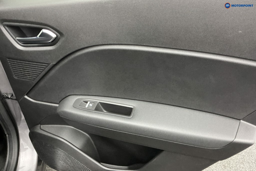 Used Renault Captur 2022 for sale - 76416066: Photo 32