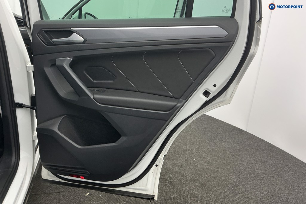 Used Volkswagen Tiguan 2020 for sale - 77381757: Photo 38