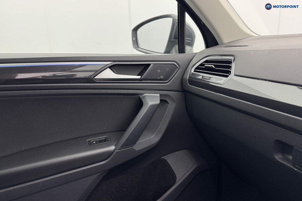 Used Volkswagen Tiguan 2021 for sale - 76038445: Photo 24