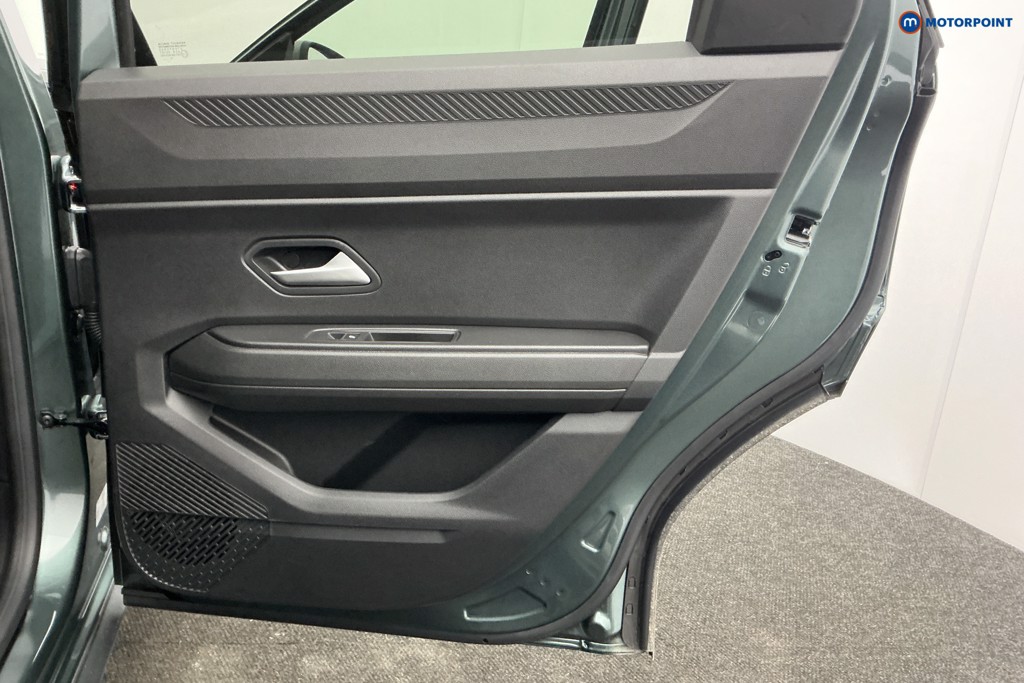 Used Dacia Bigster 2025 for sale - 77679650: Photo 40