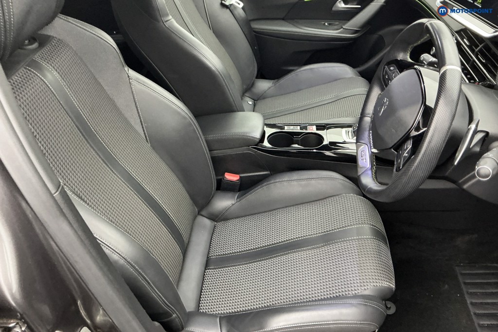 Used Peugeot 2008 2021 for sale - 76416039: Photo 13