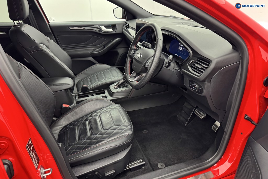 Used Ford Focus 2023 for sale - 76222864: Photo 13