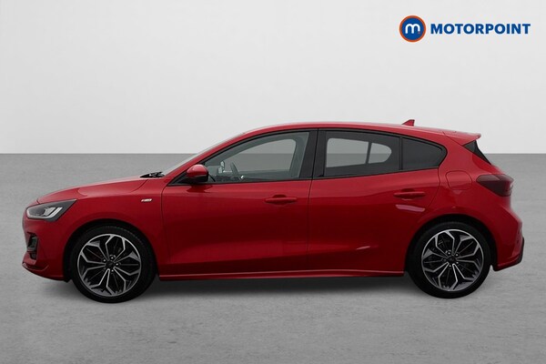 Used Ford Focus 2023 for sale - 76222864: Photo 4