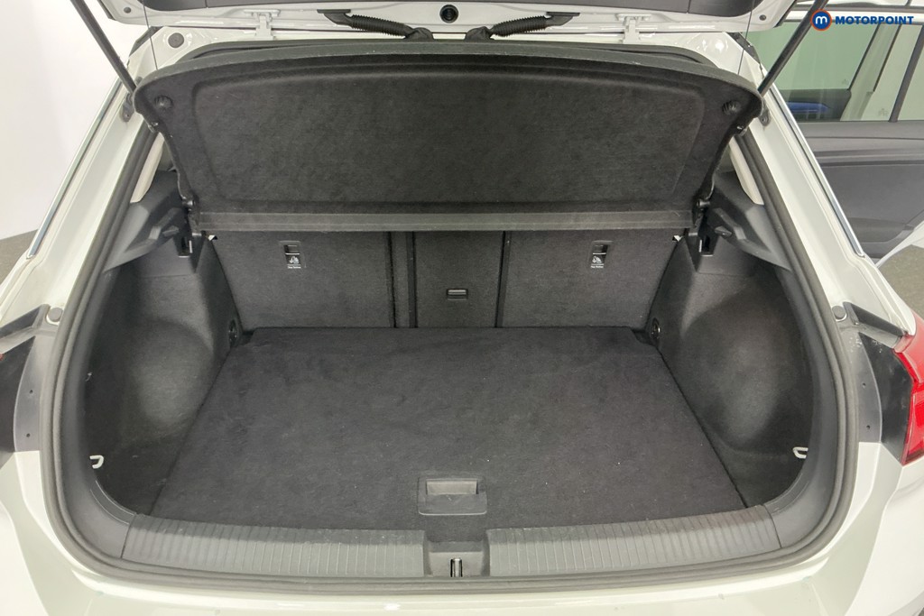 Used Volkswagen T-Roc 2021 for sale - 77935378: Photo 11