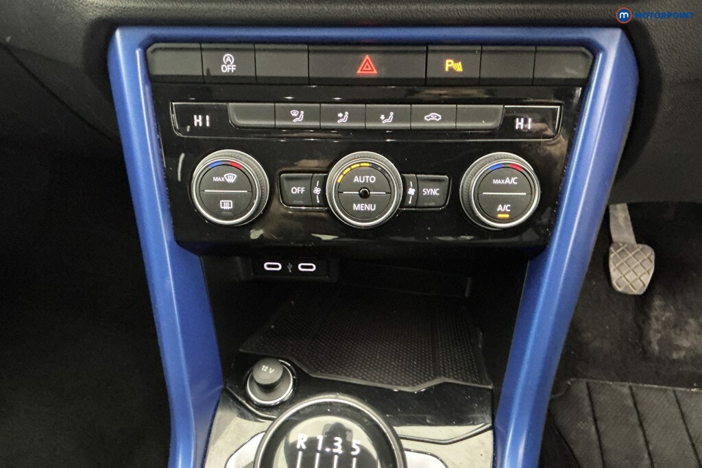 Used Volkswagen T-Roc 2021 for sale - 77935378: Photo 29