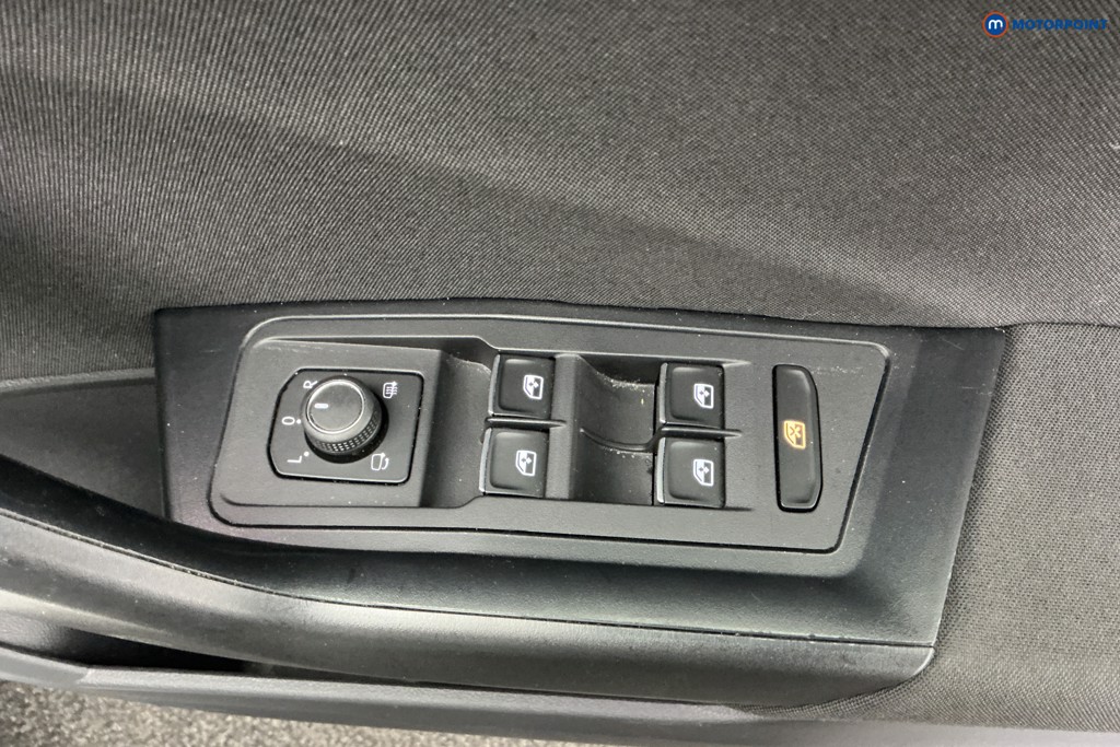 Used Volkswagen T-Roc 2021 for sale - 77935378: Photo 35