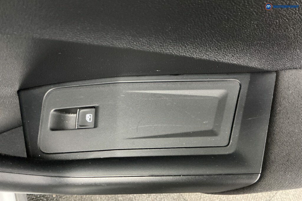 Used Volkswagen T-Roc 2021 for sale - 77935378: Photo 38