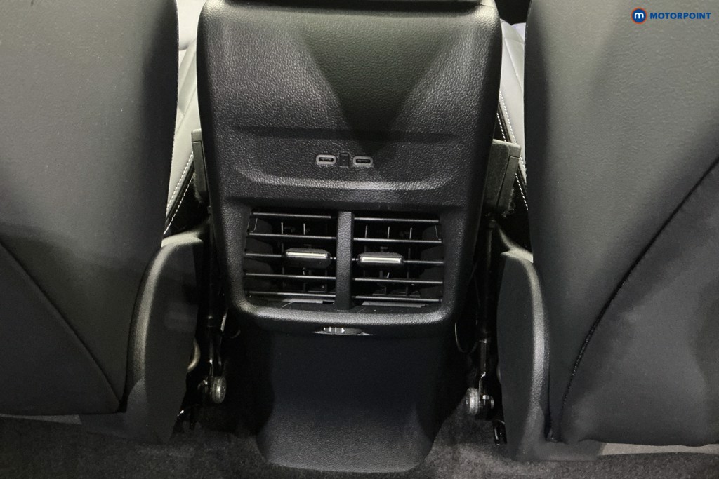 Used Ford Explorer 2025 for sale - 76723250: Photo 17