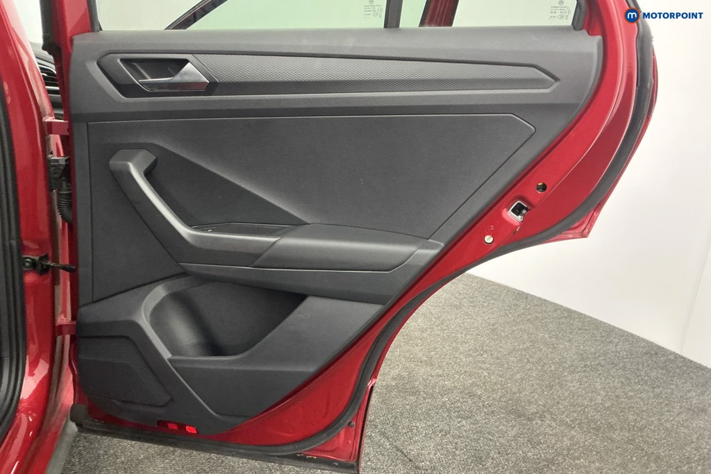 Used Volkswagen T-Roc 2024 for sale - 77819921: Photo 36