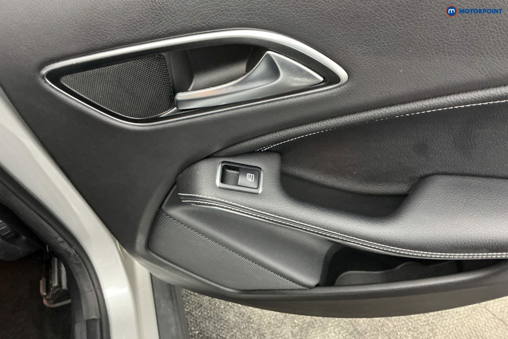 Used Mercedes-Benz GLA 2017 for sale - 77747239: Photo 40