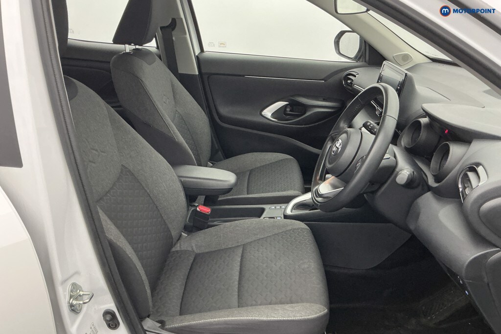 Used Toyota Yaris Cross 2023 for sale - 78012249: Photo 15