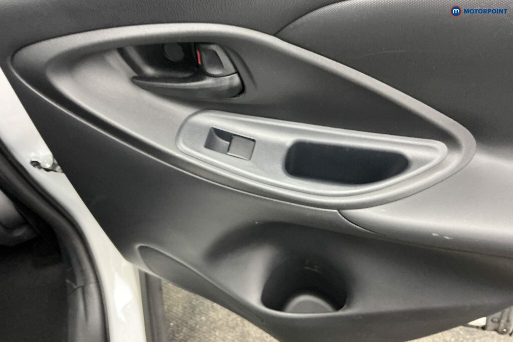 Used Toyota Yaris Cross 2023 for sale - 78012249: Photo 38