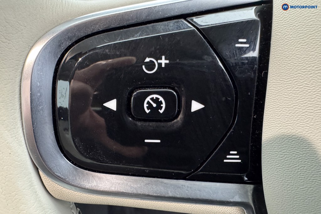 Used Volvo S90 2023 for sale - 76588867: Photo 25