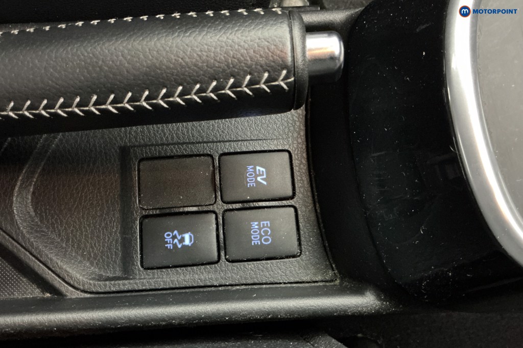 Used Toyota Yaris 2017 for sale - 78199495: Photo 23